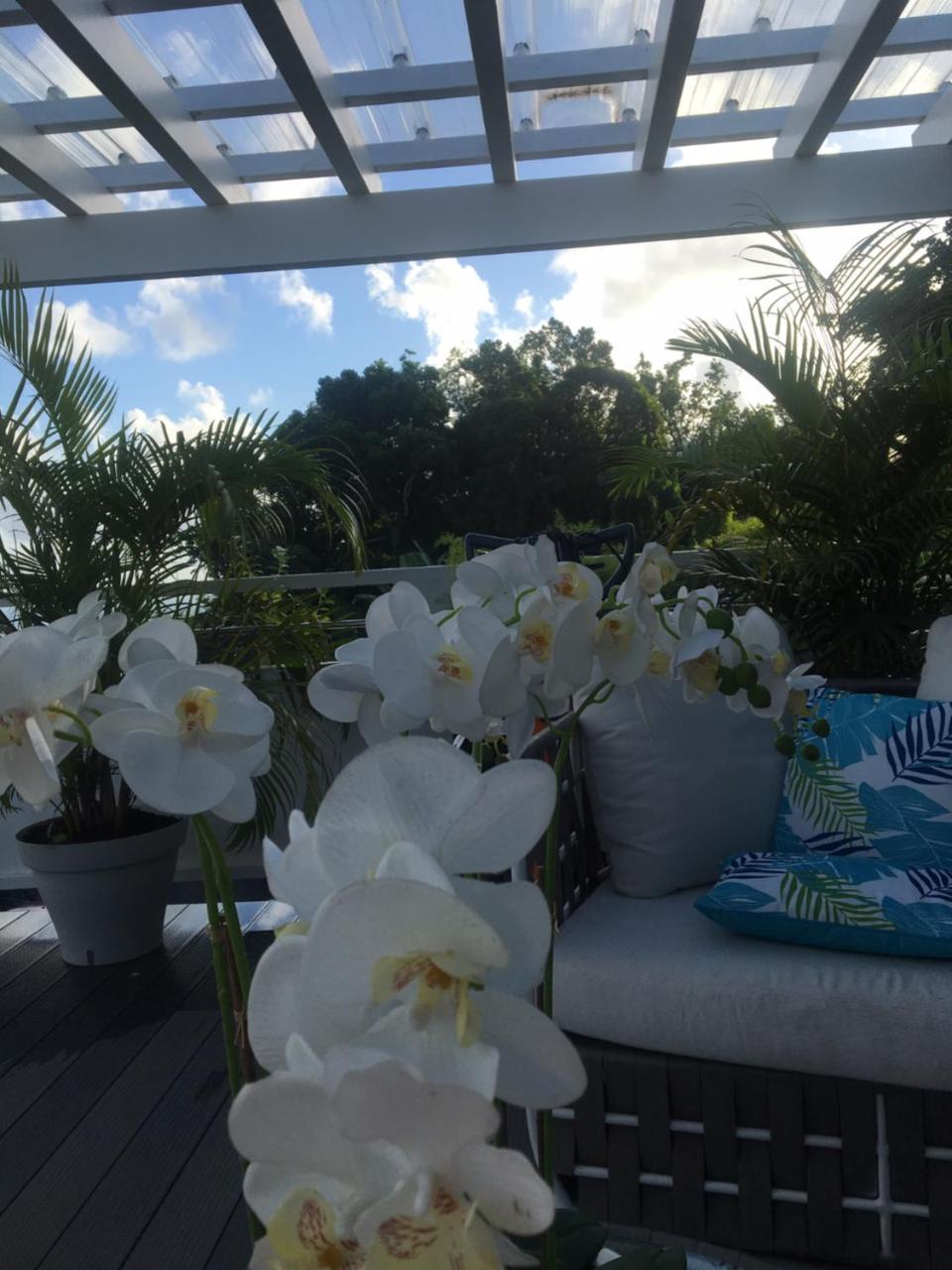 ル・ロベール La Mariposa Bed & Breakfast エクステリア 写真